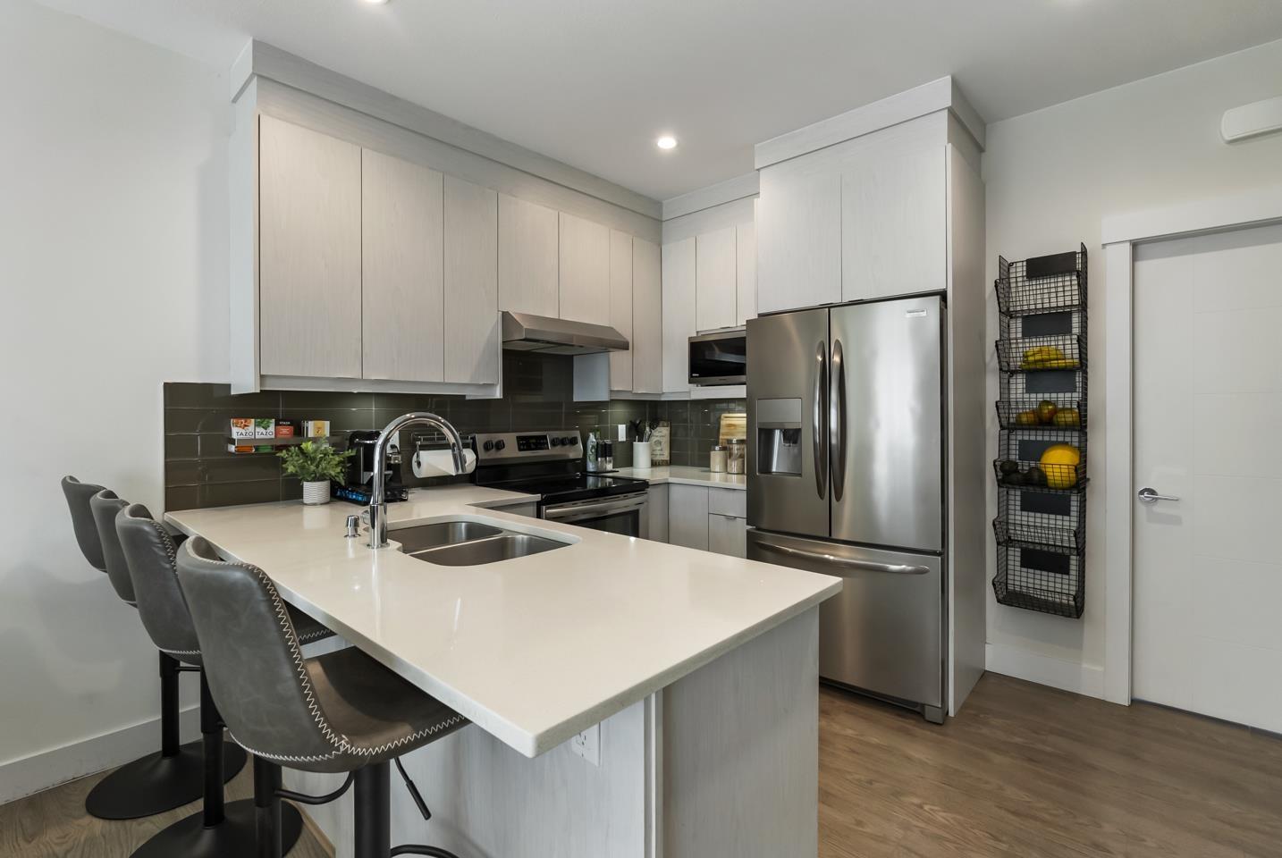 Photo 8 of 10 11267 133 Street, Surrey BC