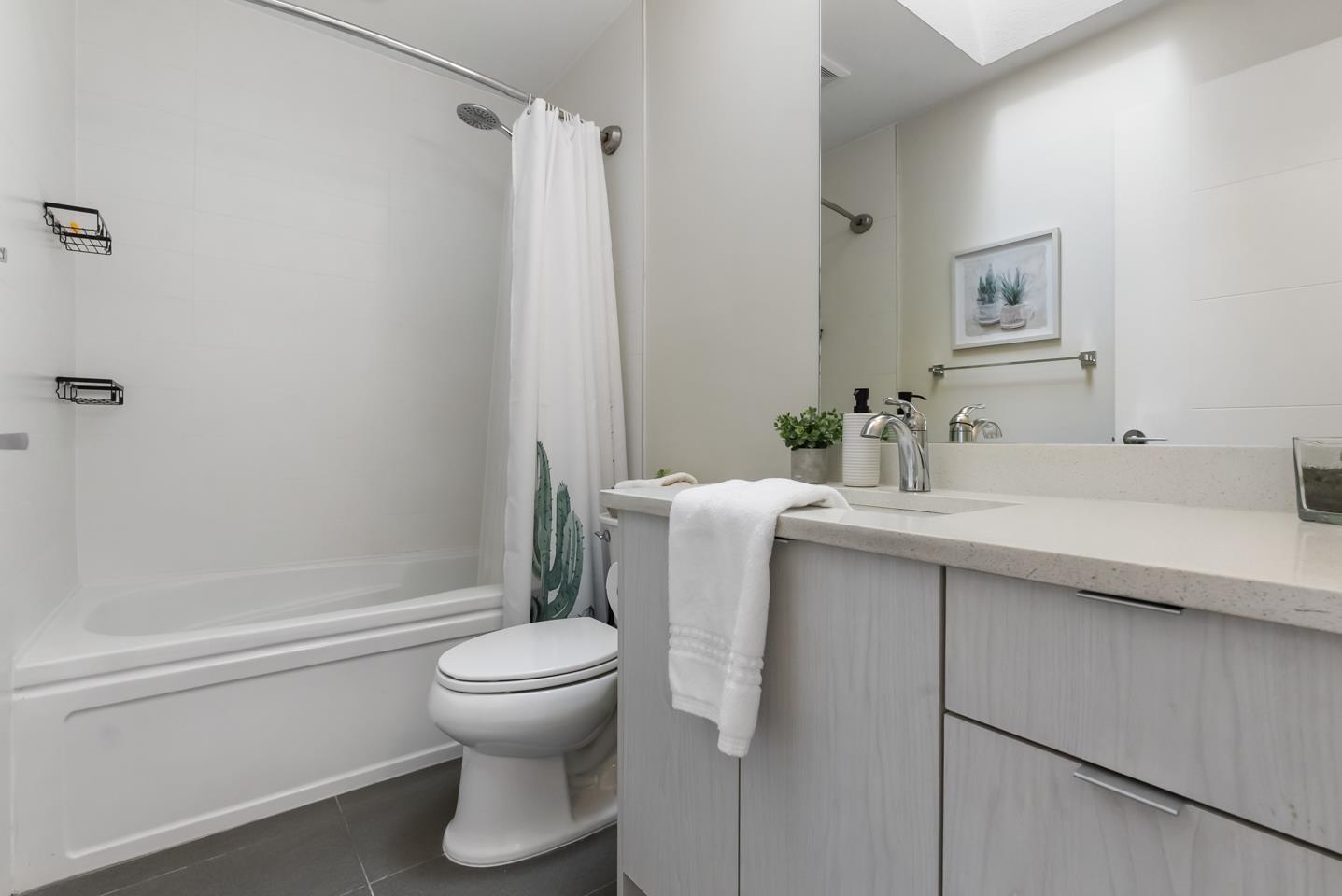 Photo 21 of 10 11267 133 Street, Surrey BC
