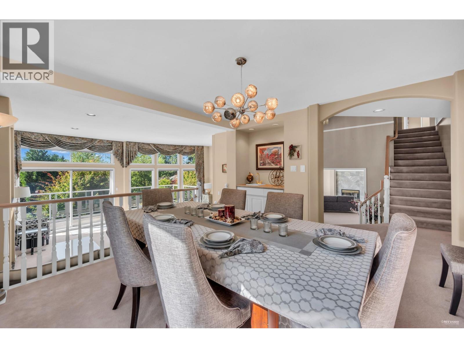 Photo 18 of 3945 Braemar Place, North Vancouver BC