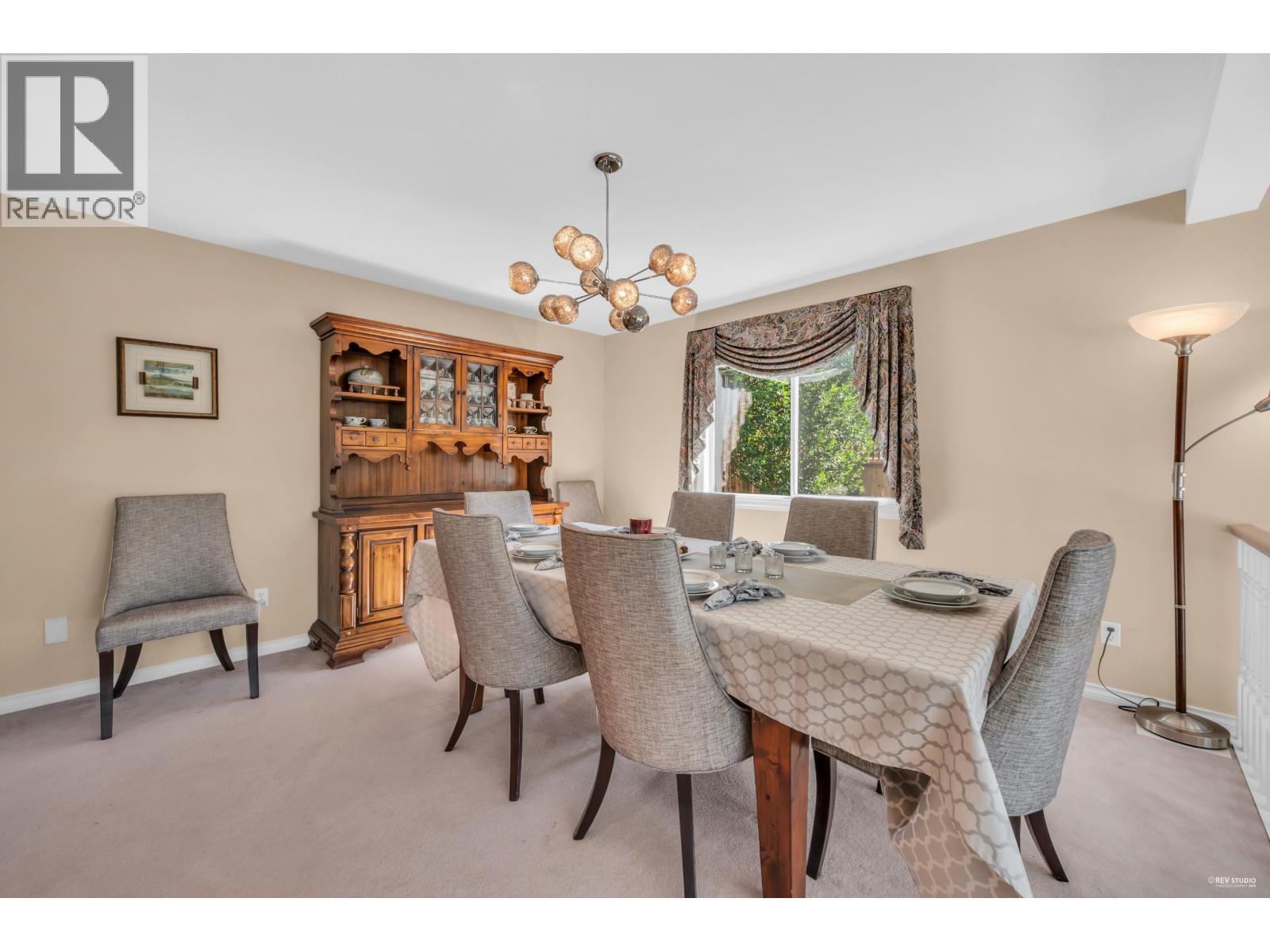 Photo 17 of 3945 Braemar Place, North Vancouver BC