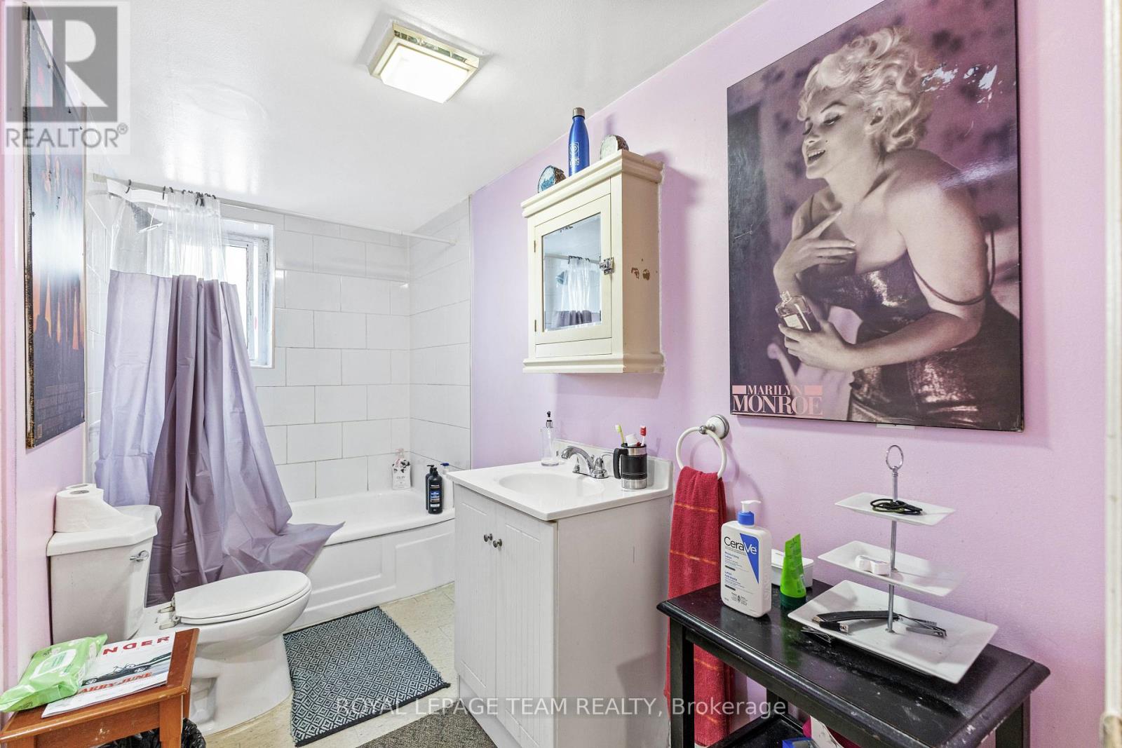 Photo 11 of 46 Jolliet Street, Ottawa ON