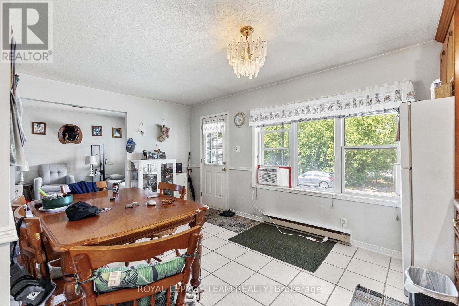Photo 20 of 46 Jolliet Street, Ottawa ON