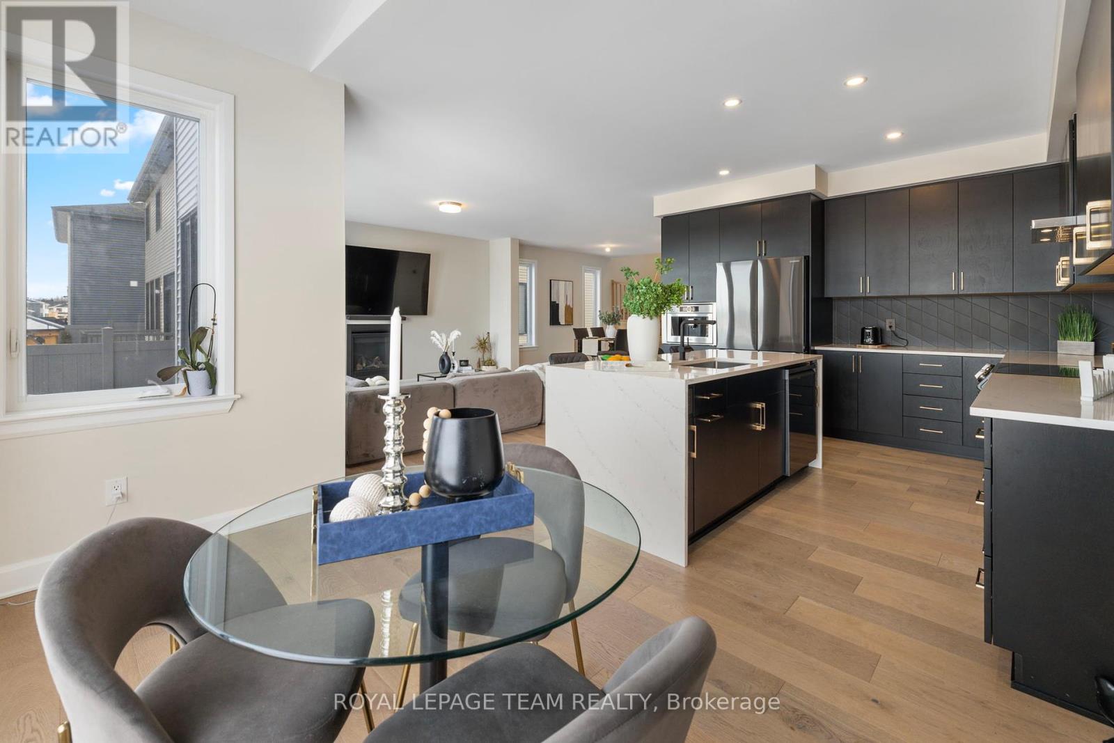 Photo 15 of 757 Gamble Drive, Russell ON