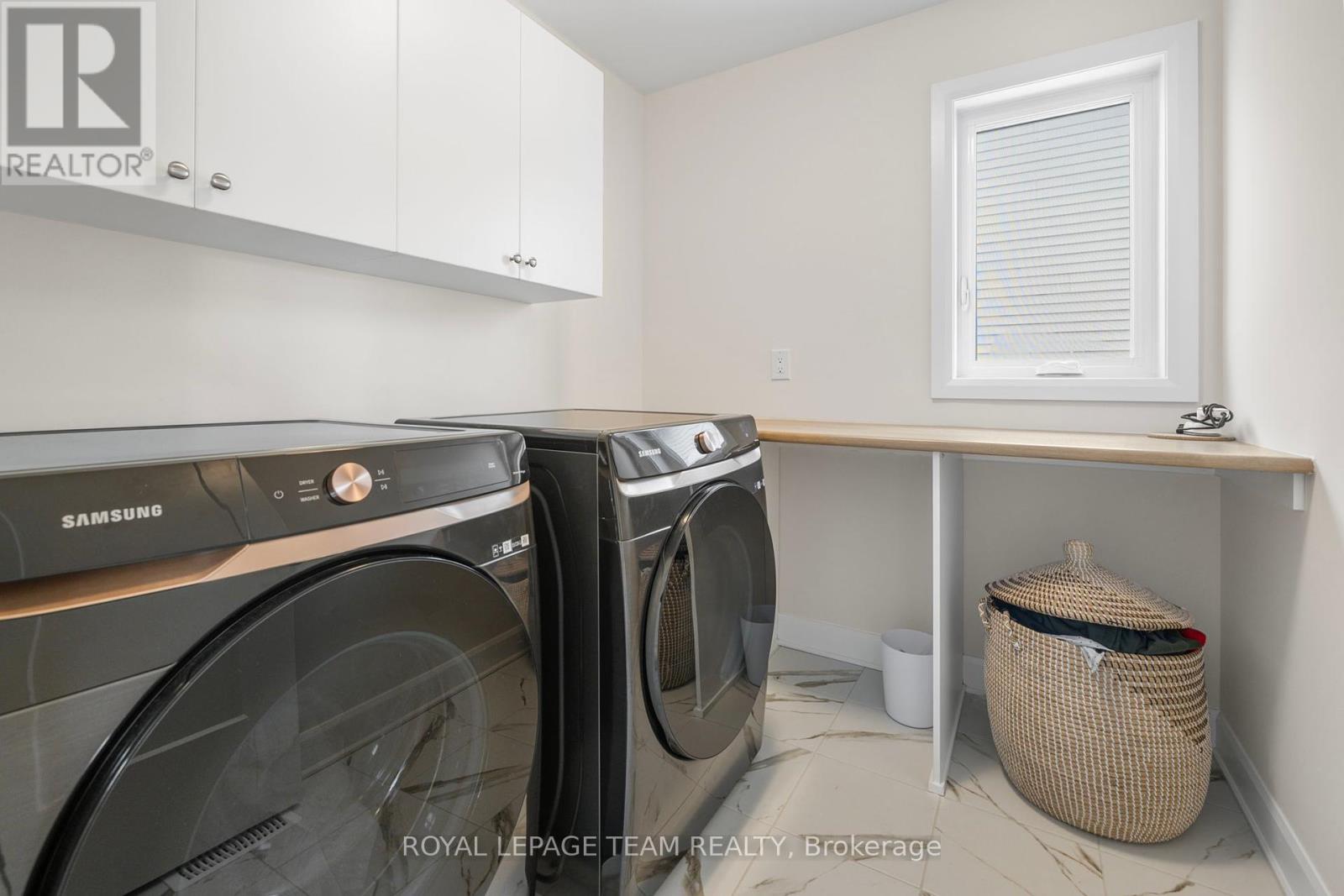 Photo 31 of 757 Gamble Drive, Russell ON
