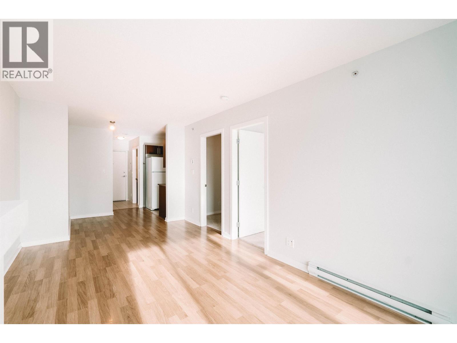 Photo 15 of 906 1178 Heffley Crescent, Coquitlam BC
