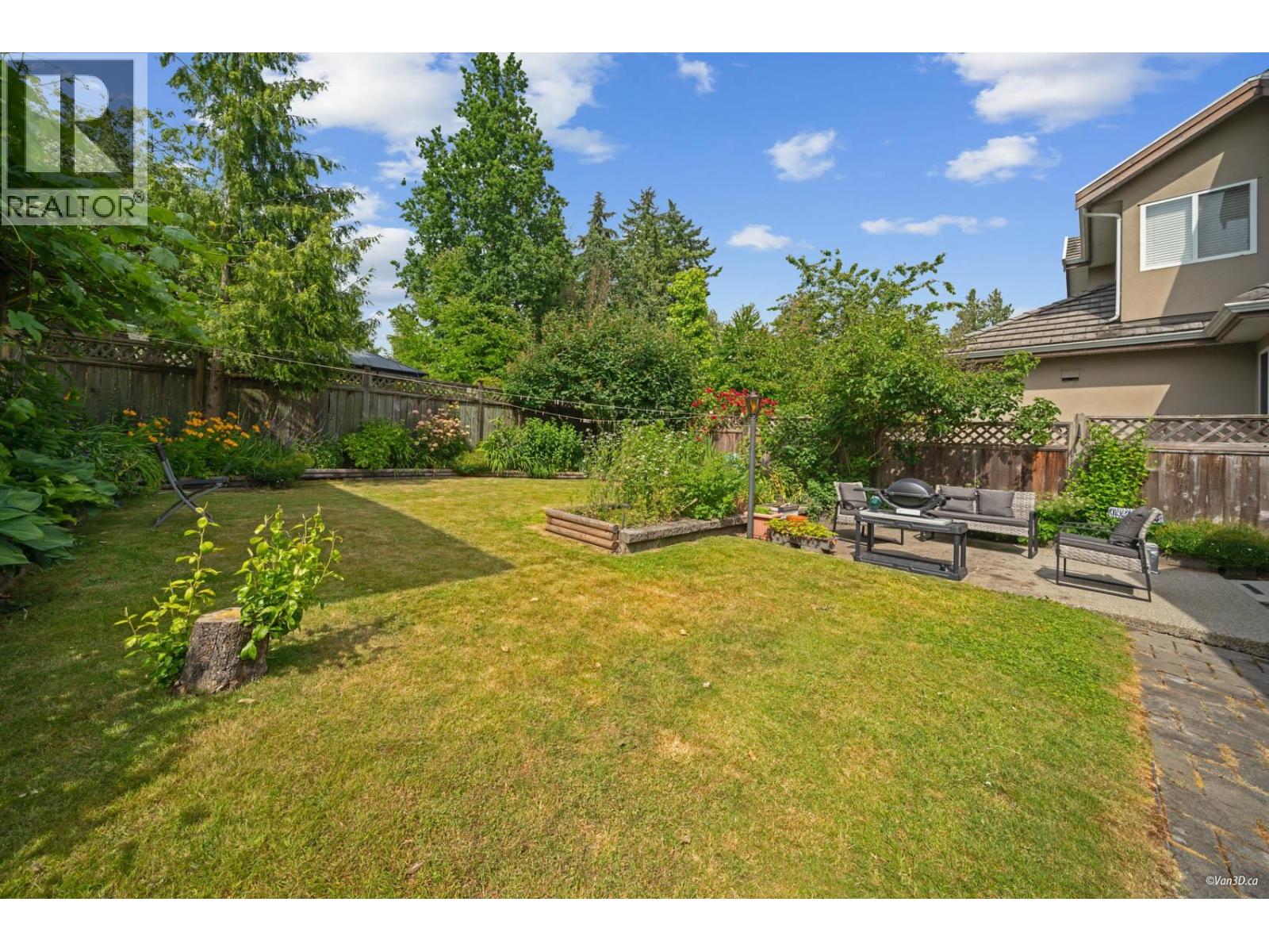 Photo 29 of 4925 Clinton Street, Burnaby BC