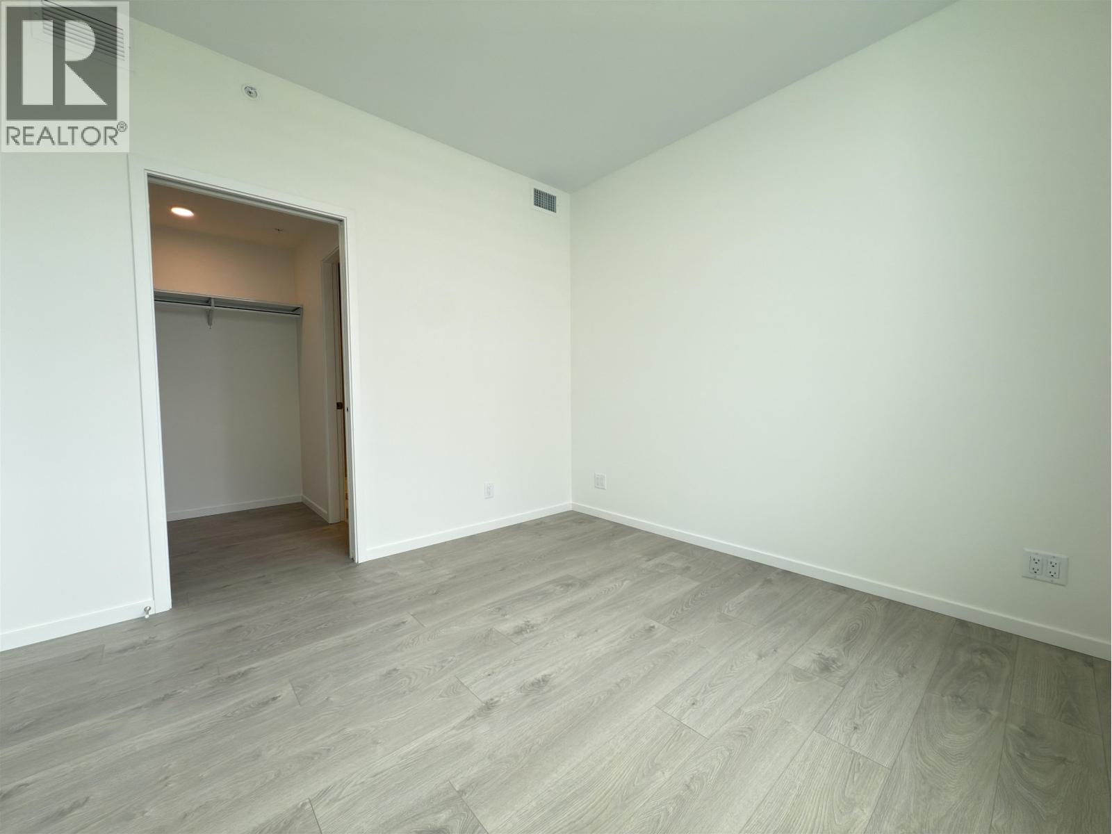 Photo 9 of 576 6600 Minoru Boulevard, Vancouver BC