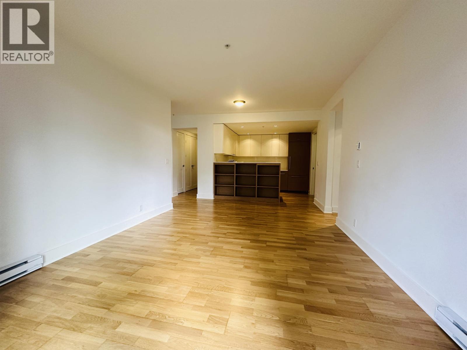 Photo 17 of 203 2128 W 40 Th Avenue, Vancouver BC