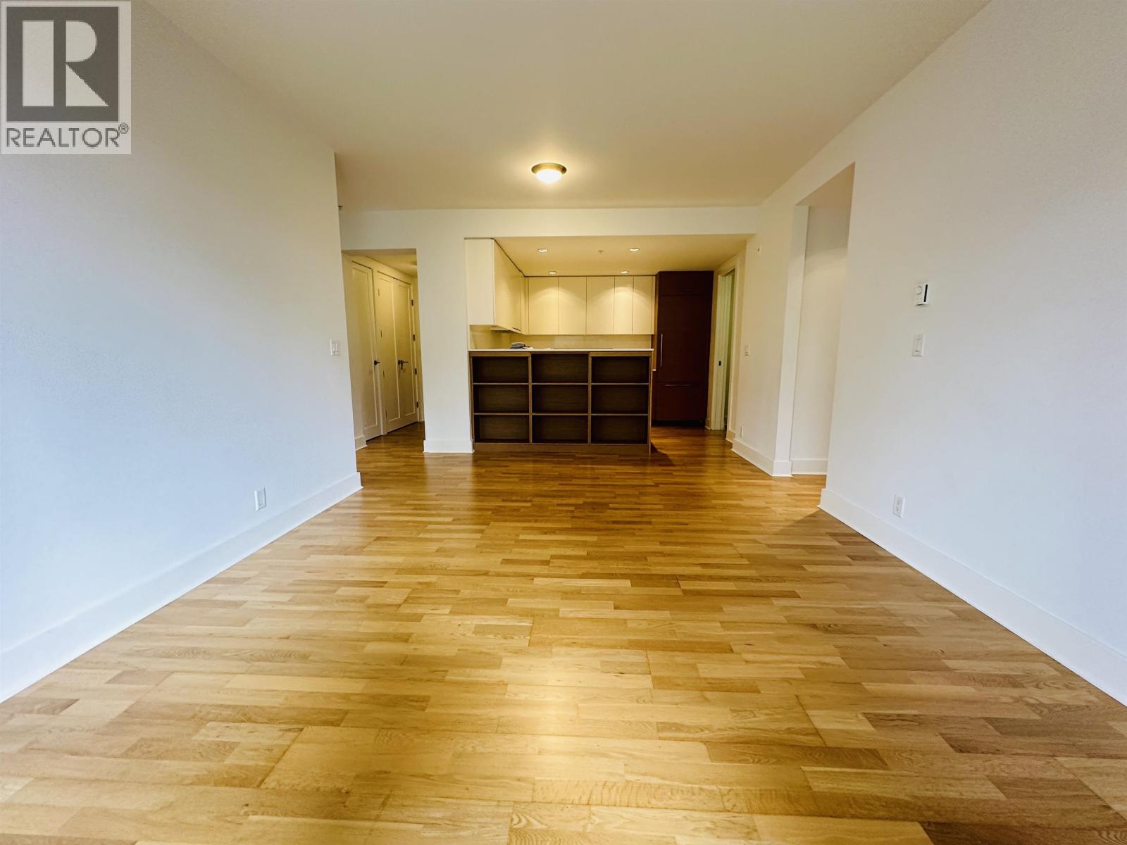 Photo 4 of 203 2128 W 40 Th Avenue, Vancouver BC