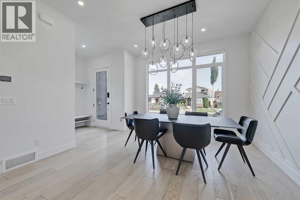 Photo 3 of 1109 41 Street Sw, Calgary AB
