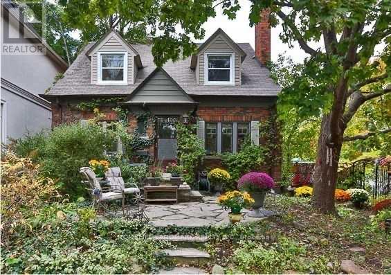 Photo 1 of 256 Oriole Parkway, Toronto ON