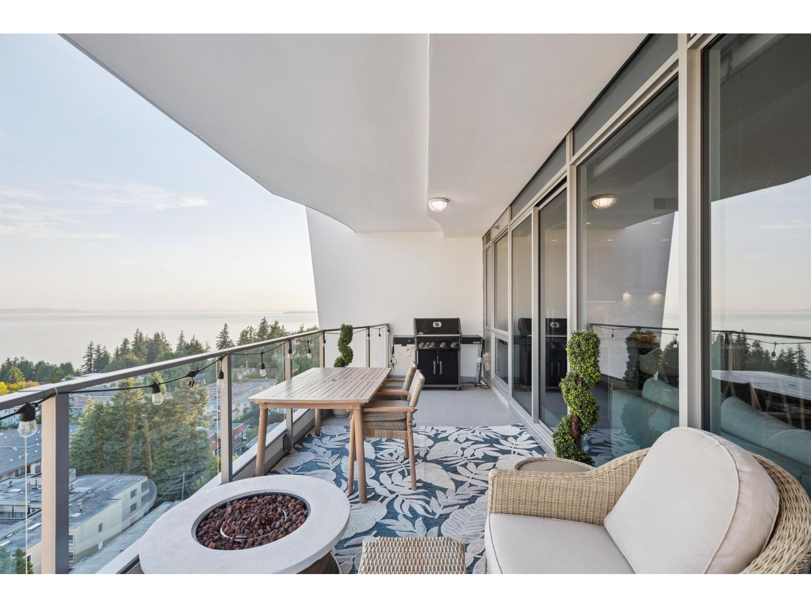 Photo 9 of 1406 1500 Martin Street, White Rock BC