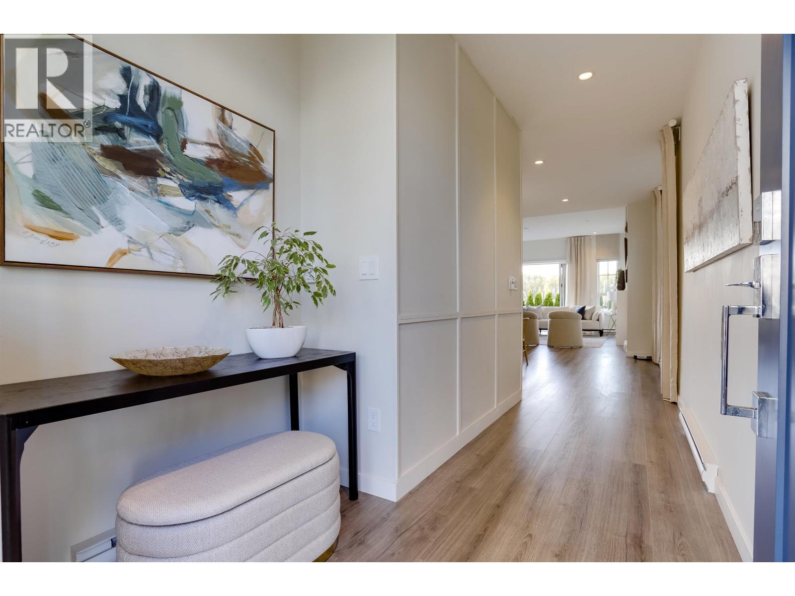 Photo 6 of 100 5311 Admiral Way, Delta BC