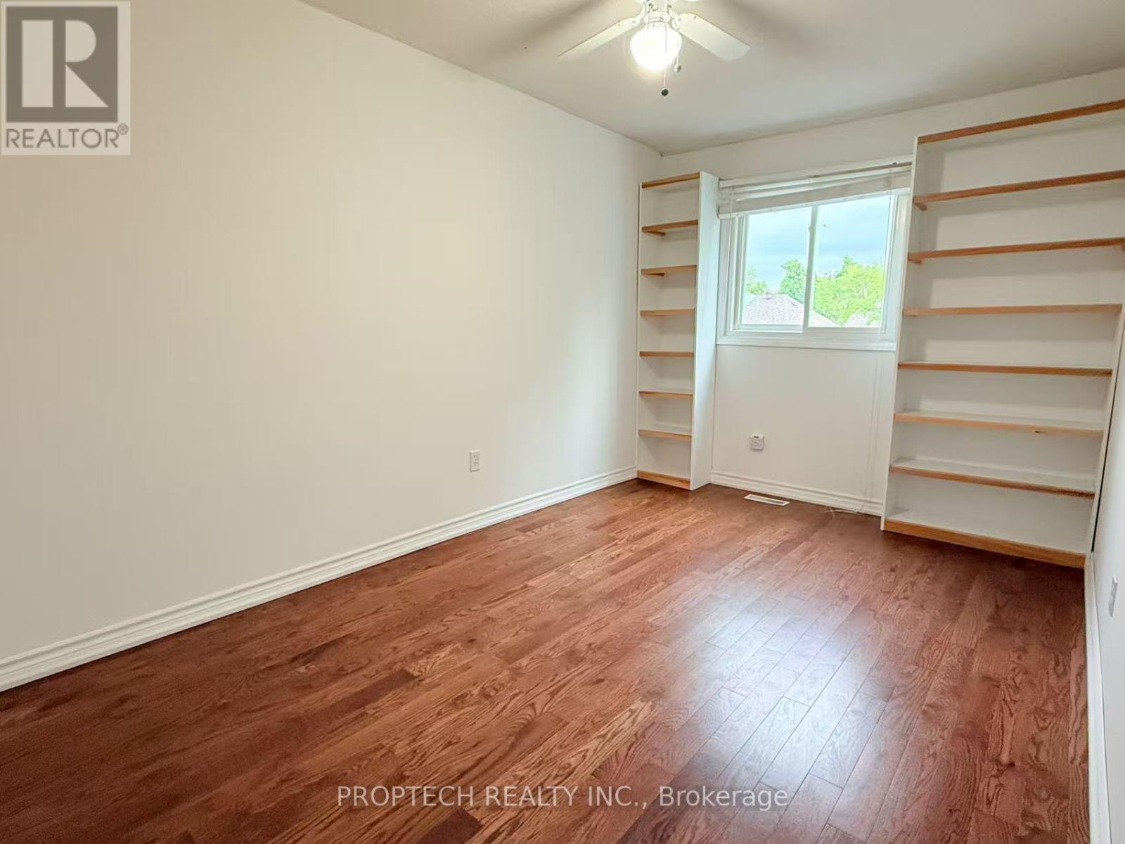Photo 14 of 51 653 Village Parkway, Markham ON