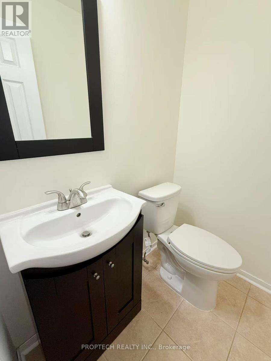 Photo 22 of 51 653 Village Parkway, Markham ON