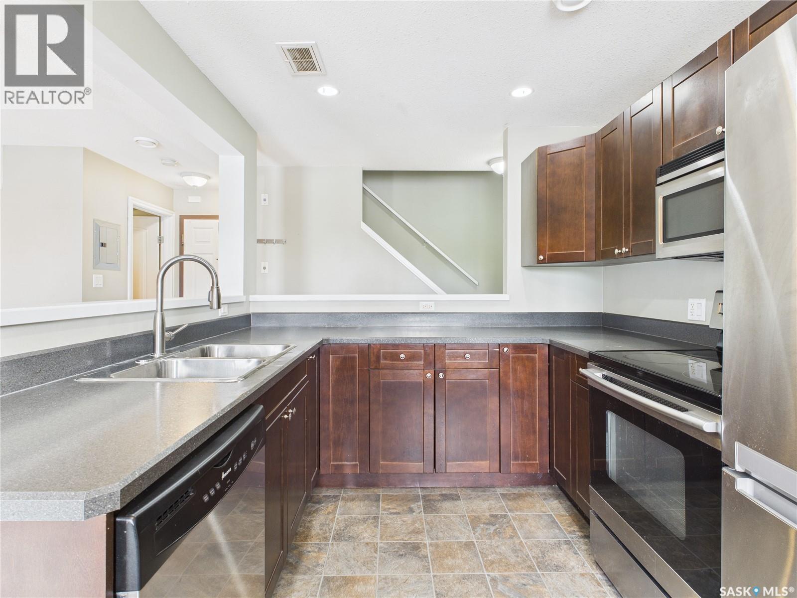 Photo 11 of 209 515 28th Street E, Prince Albert SK