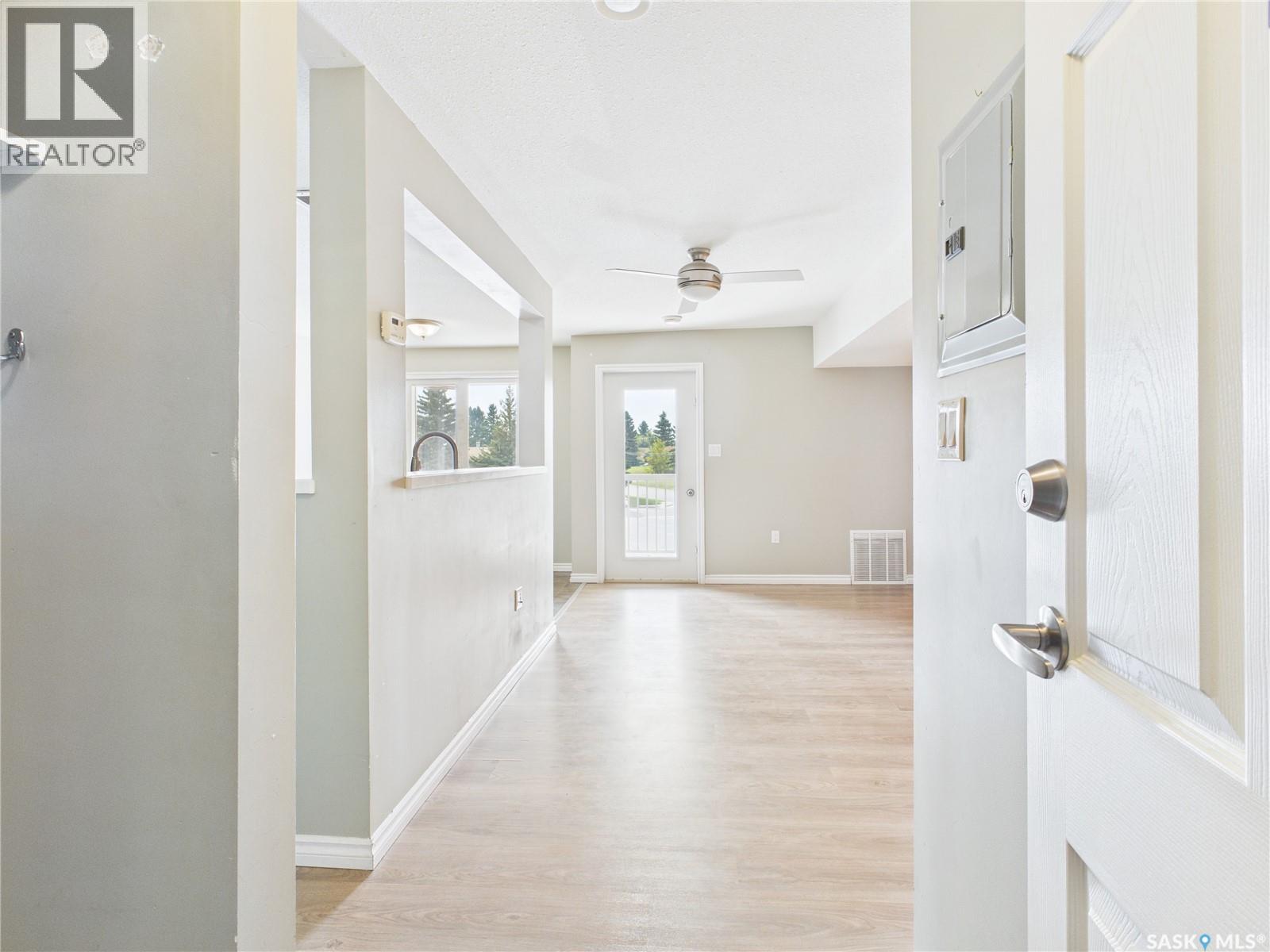 Photo 2 of 209 515 28th Street E, Prince Albert SK