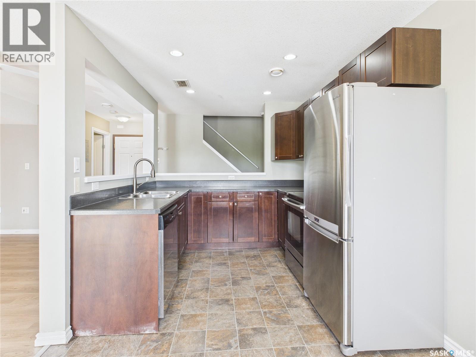 Photo 8 of 209 515 28th Street E, Prince Albert SK