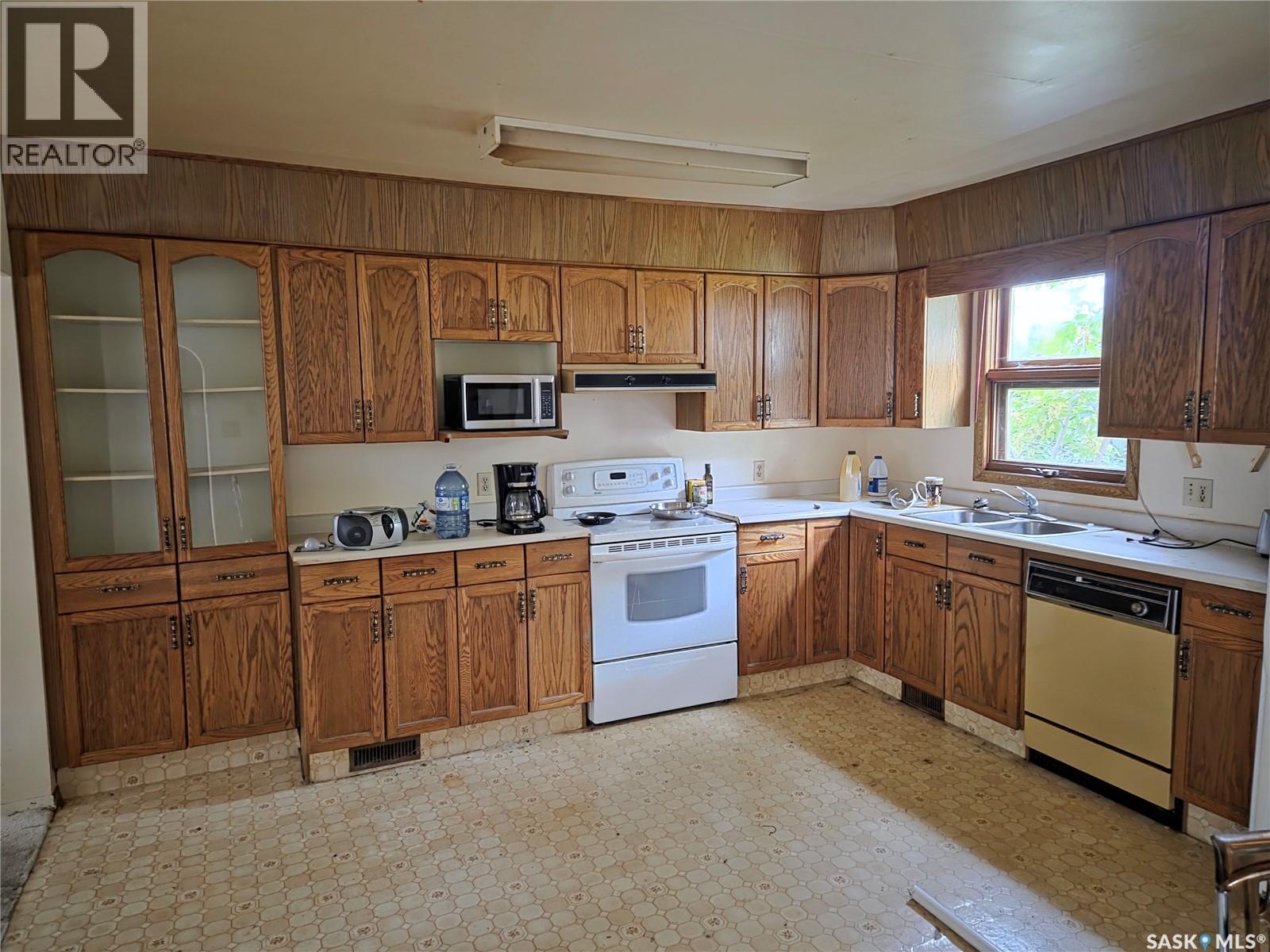 227 Main STREET - 2
