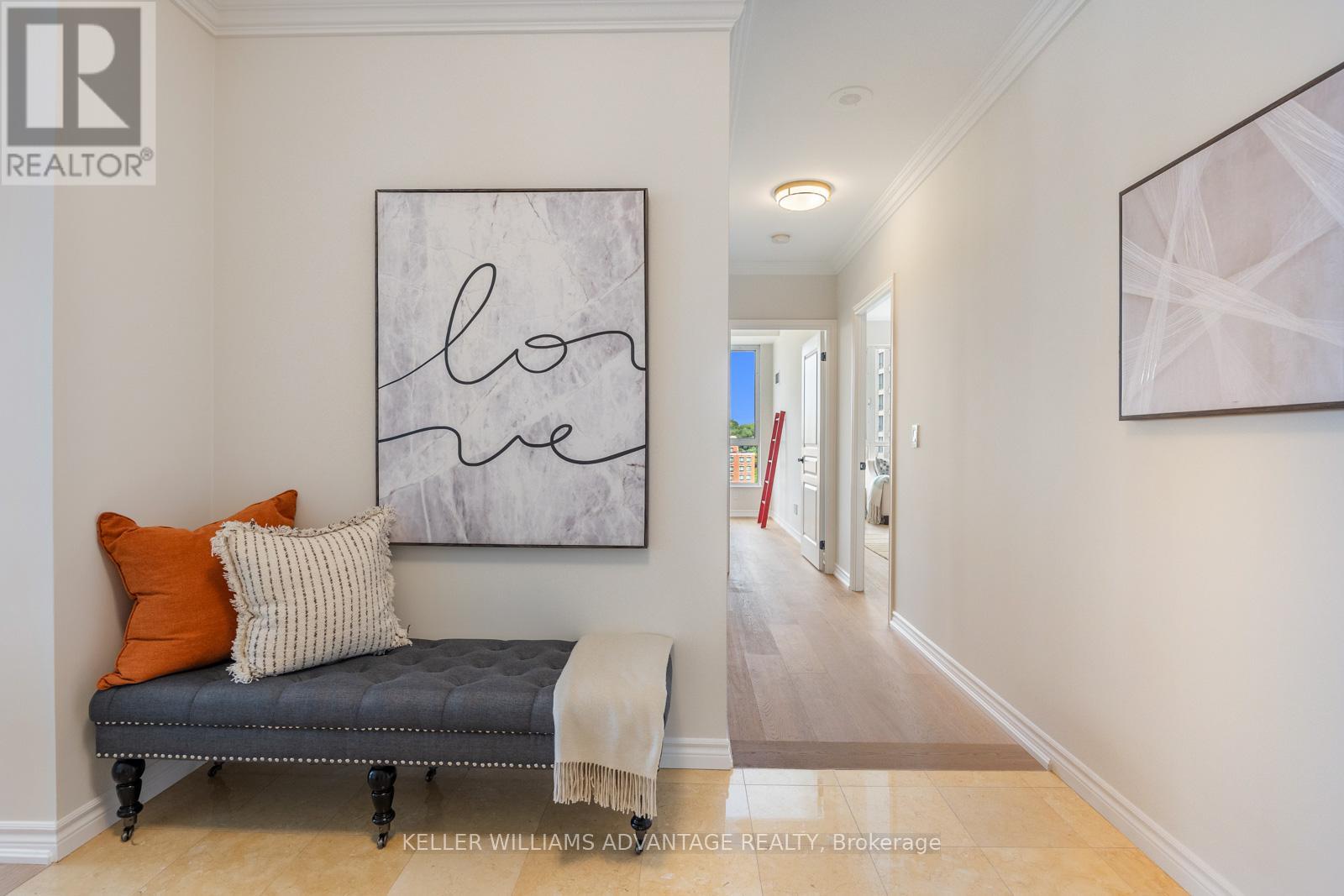 Photo 25 of 904 2662 Bloor Street W, Toronto ON