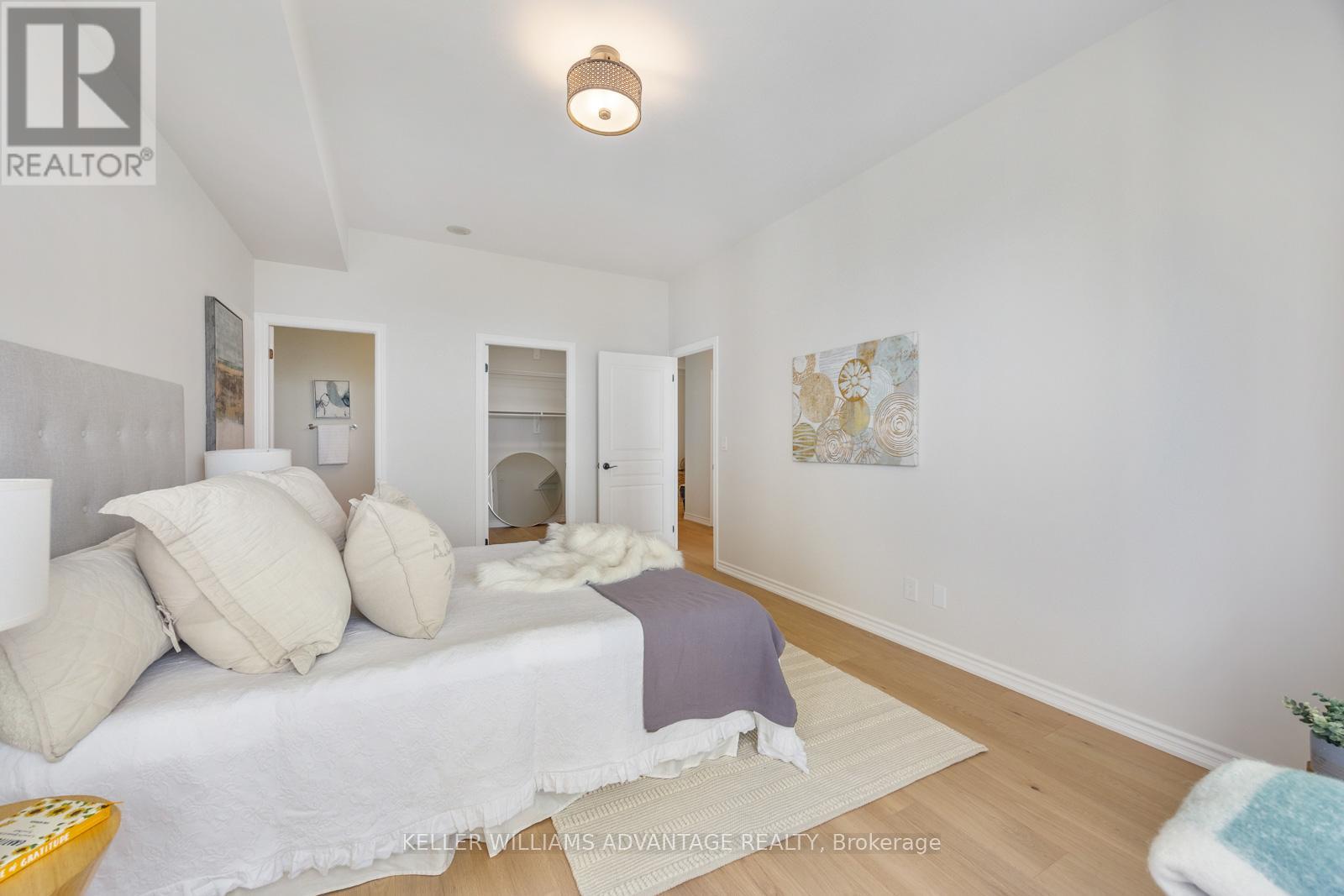 Photo 34 of 904 2662 Bloor Street W, Toronto ON