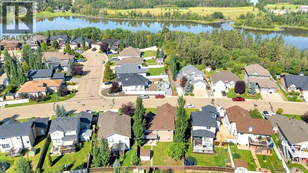 Photo 5 of 29 Estella Crescent, Lacombe AB
