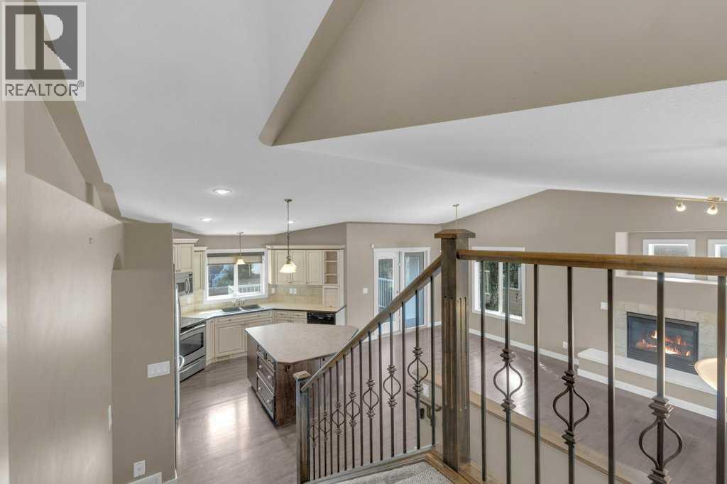 Photo 24 of 29 Estella Crescent, Lacombe AB