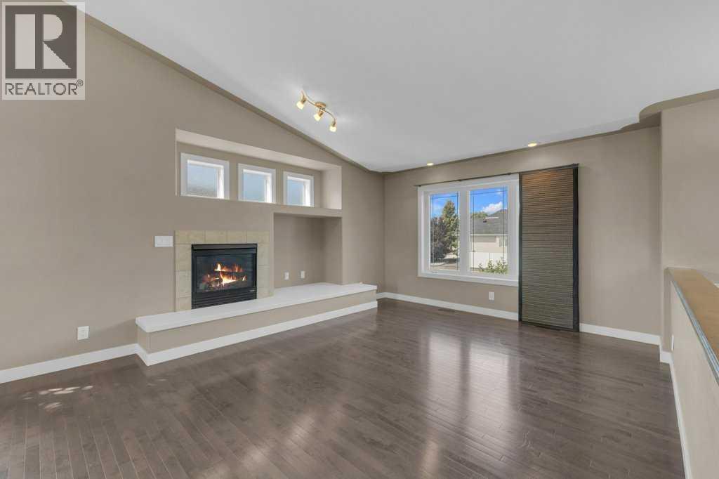 Photo 19 of 29 Estella Crescent, Lacombe AB