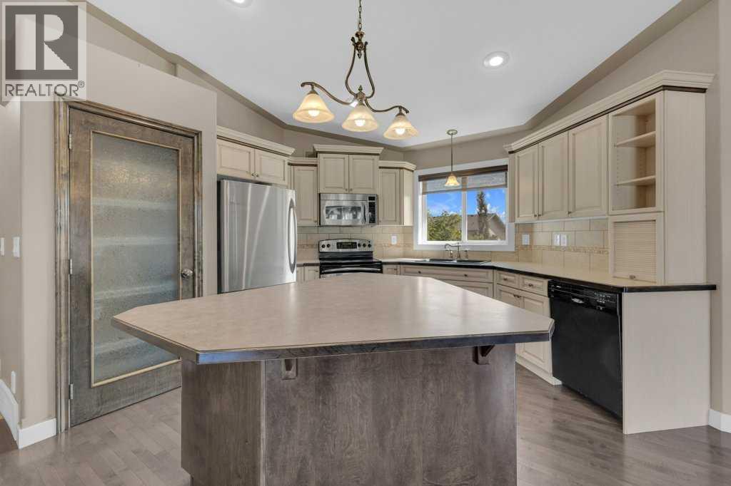 Photo 14 of 29 Estella Crescent, Lacombe AB