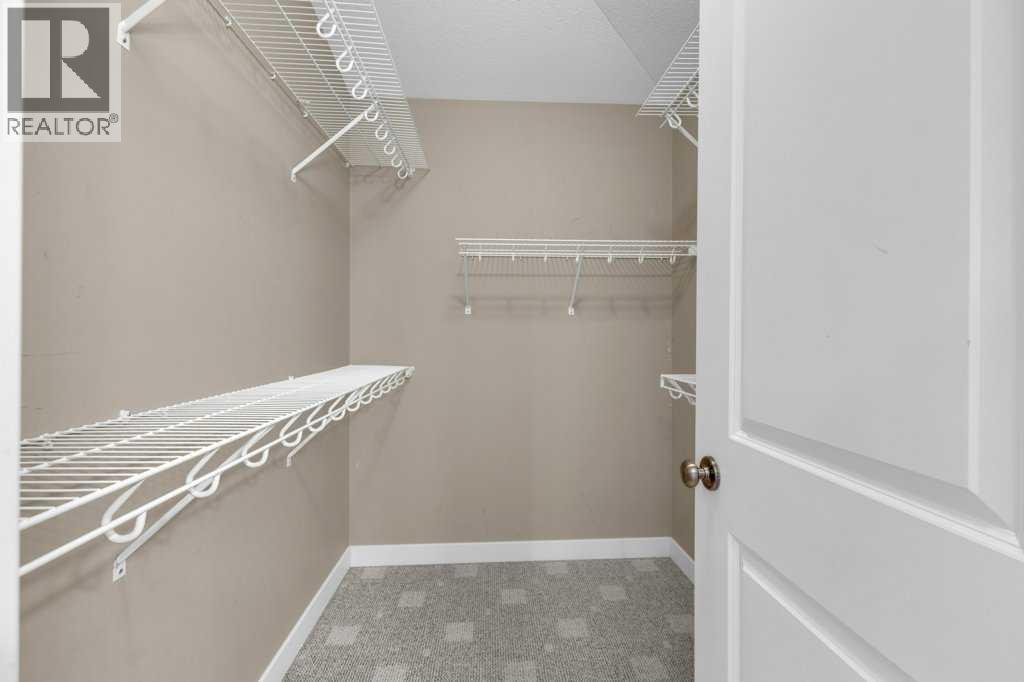 Photo 31 of 29 Estella Crescent, Lacombe AB