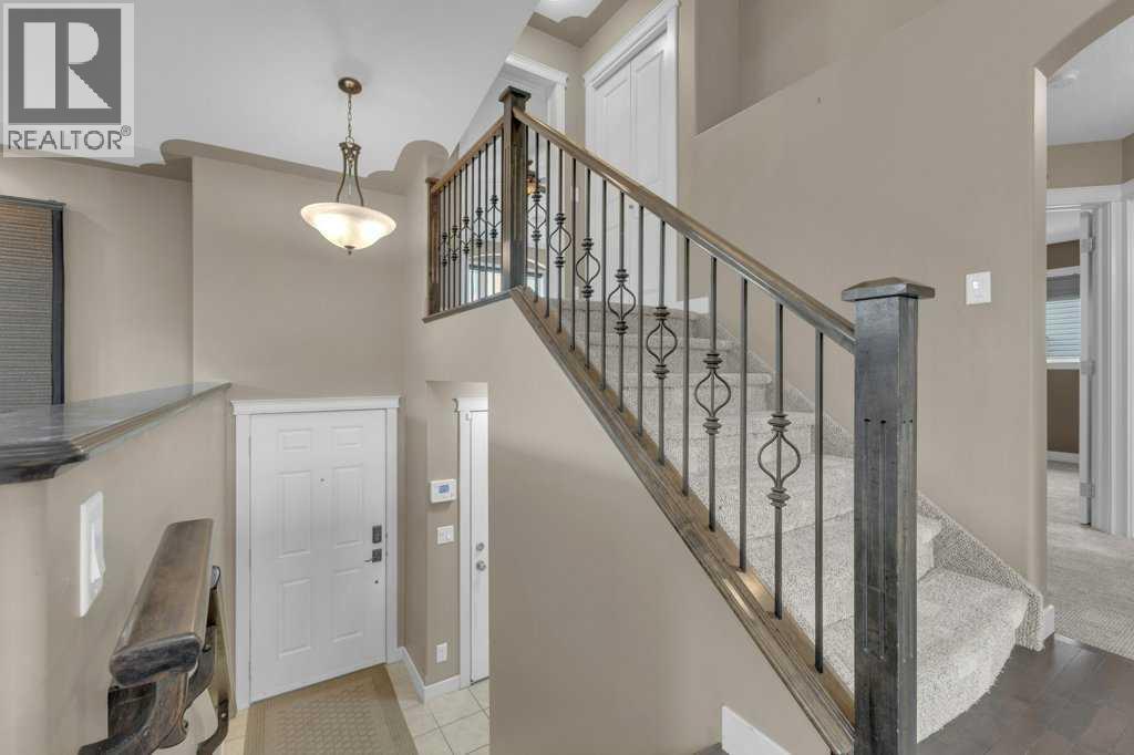 Photo 8 of 29 Estella Crescent, Lacombe AB