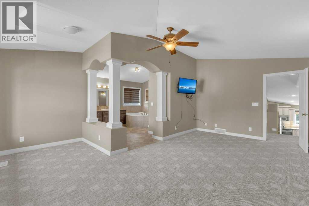 Photo 26 of 29 Estella Crescent, Lacombe AB