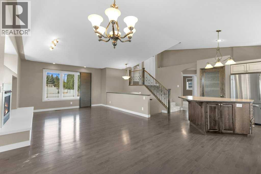 Photo 15 of 29 Estella Crescent, Lacombe AB