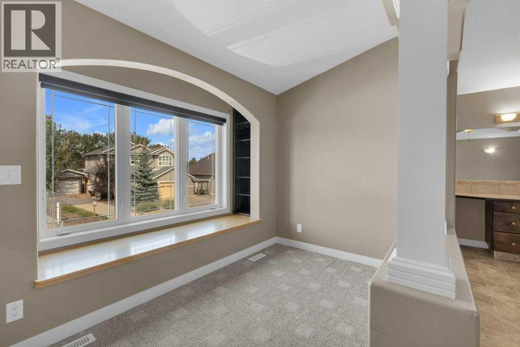 Photo 28 of 29 Estella Crescent, Lacombe AB