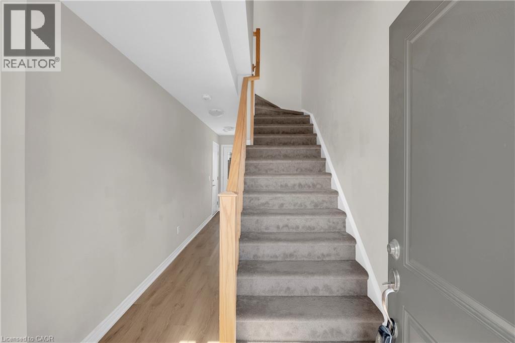 Photo 6 of 19 Picardy Drive Unit 6, Hamilton ON