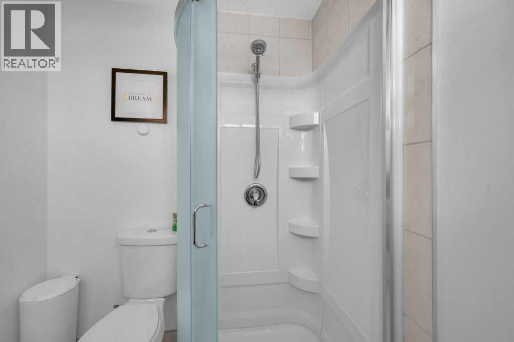 Photo 19 of 64 Castledale Crescent Ne, Calgary AB