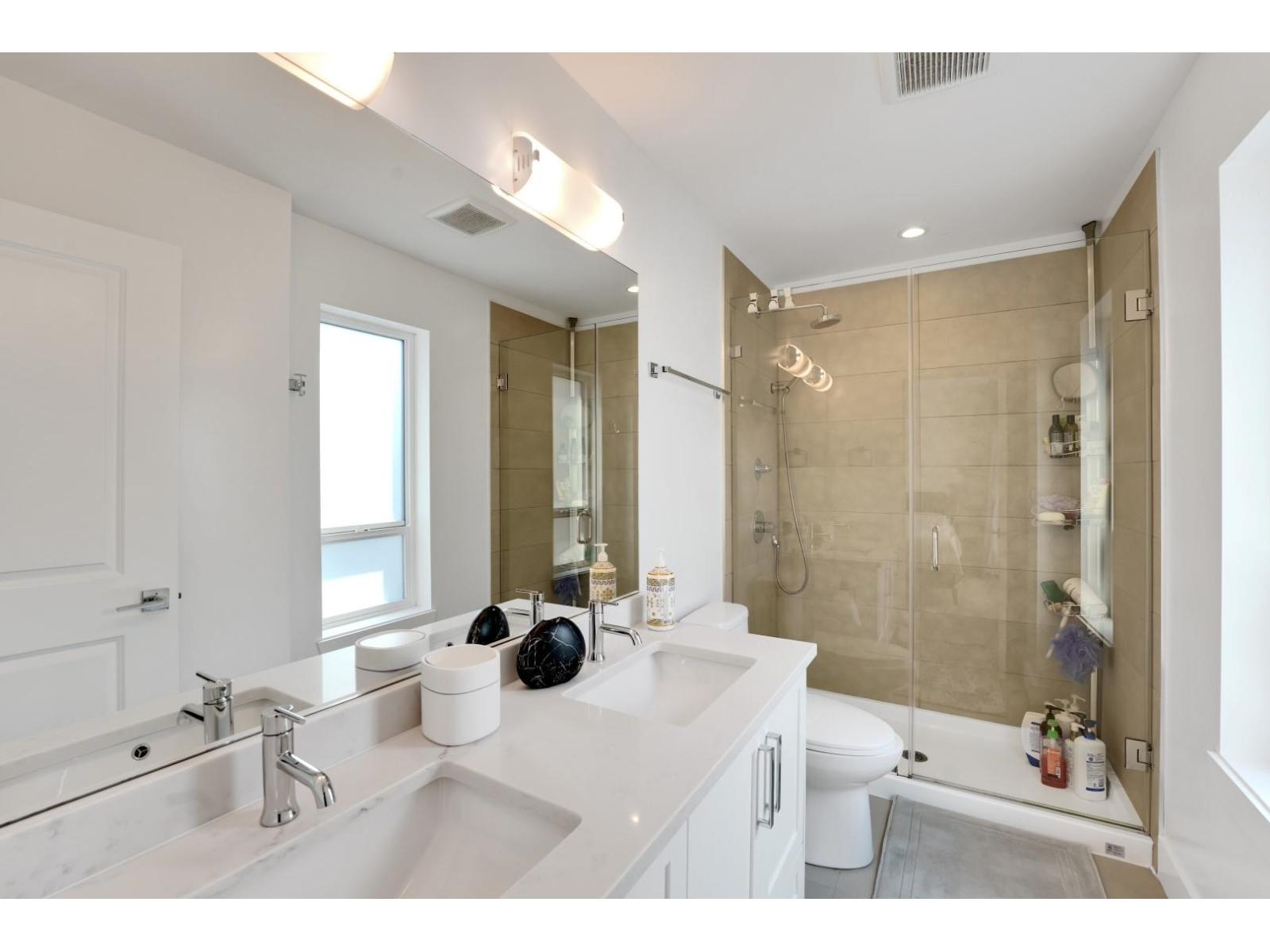 Photo 19 of 168 16433 19 Avenue, Surrey BC