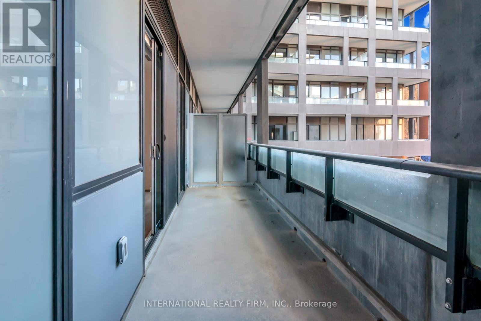 Photo 19 of 203 9 Tecumseth Street, Toronto ON