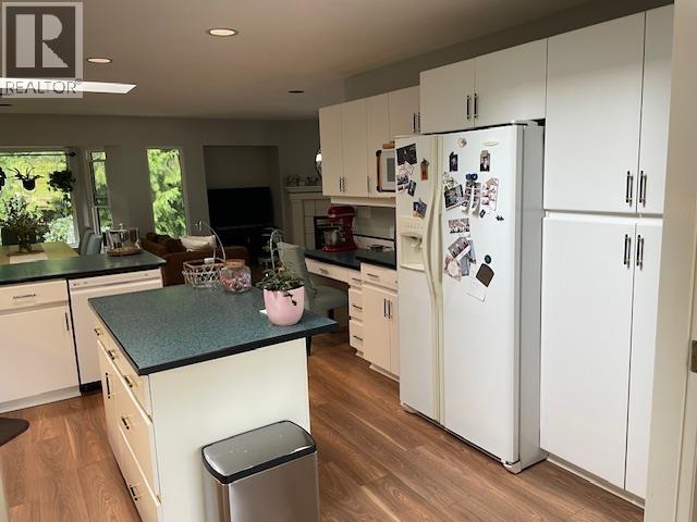 Photo 6 of 23692 108 Loop, Maple Ridge BC