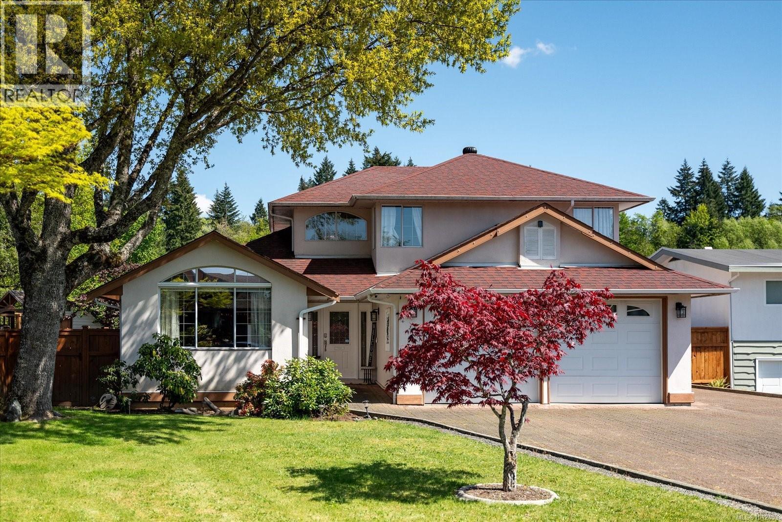 Photo 1 of 3743 Meares Dr, Port Alberni BC