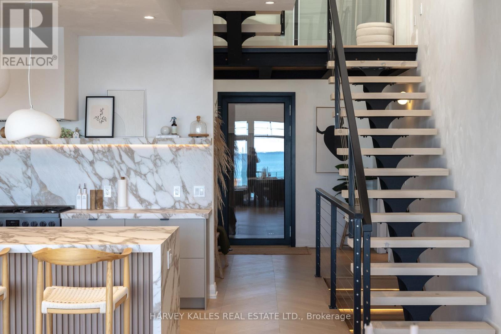 Photo 14 of 3421 Crescent Harbour Road, Innisfil ON