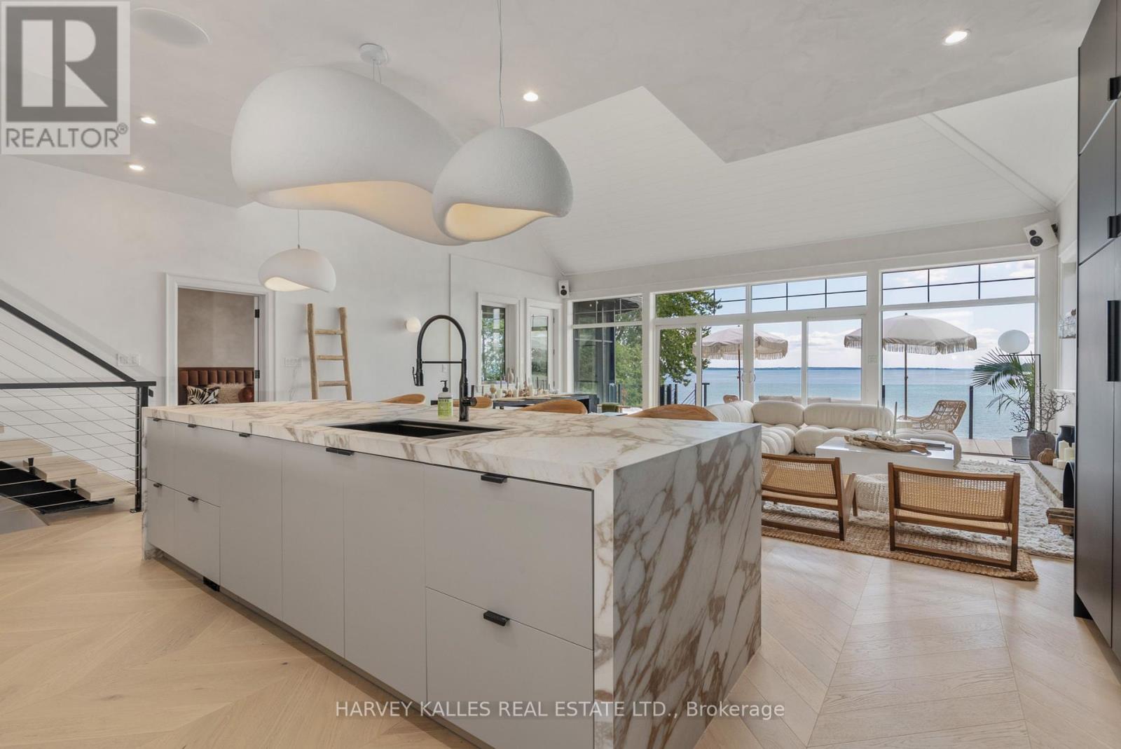 Photo 15 of 3421 Crescent Harbour Road, Innisfil ON