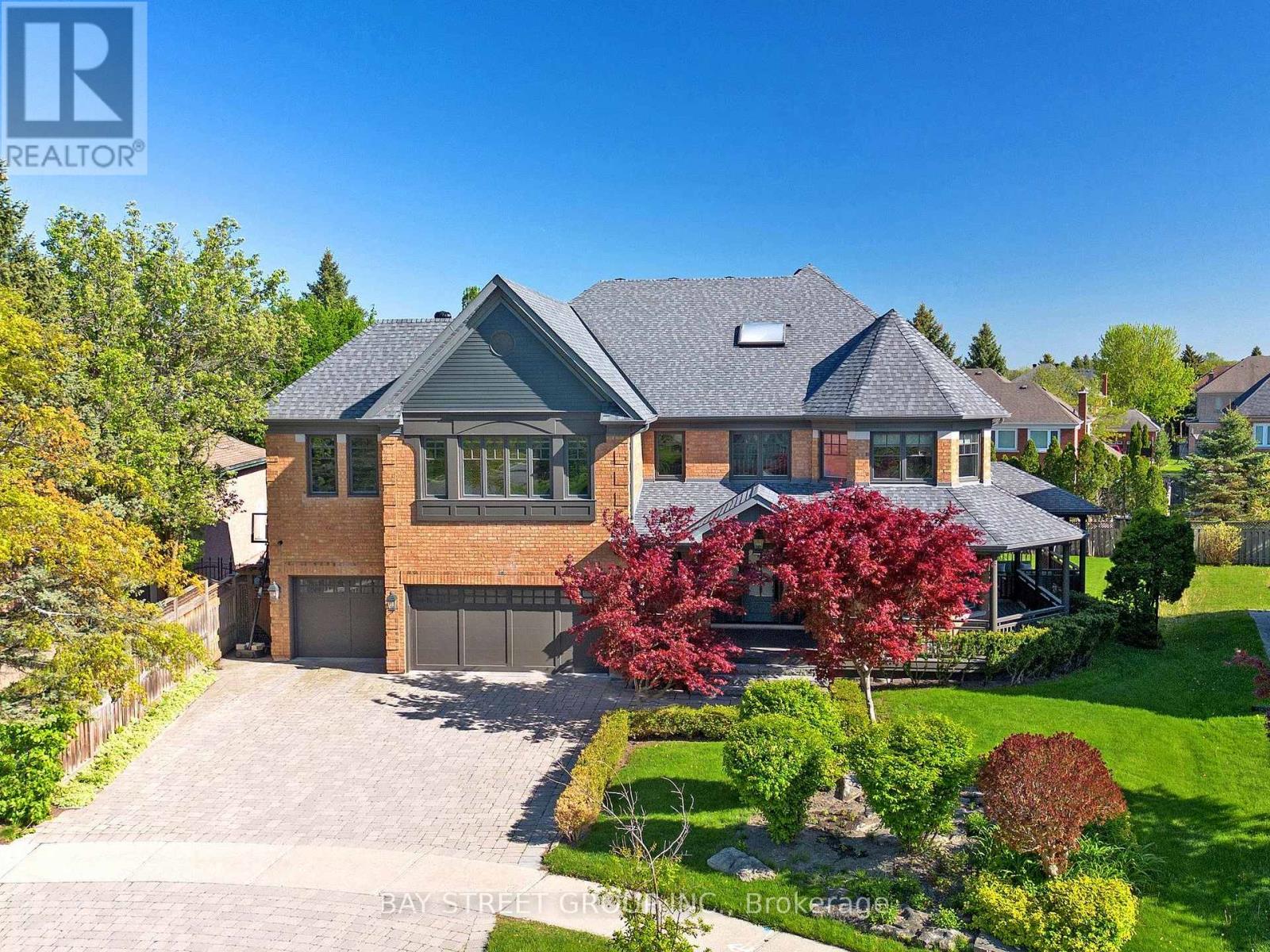 Photo 1 of 25 Brookshill Crescent, Richmond Hill ON