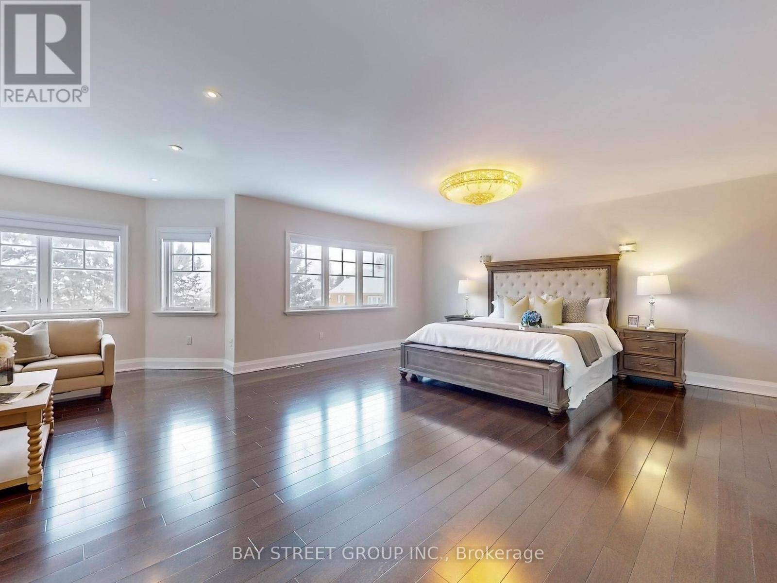 Photo 23 of 25 Brookshill Crescent, Richmond Hill ON