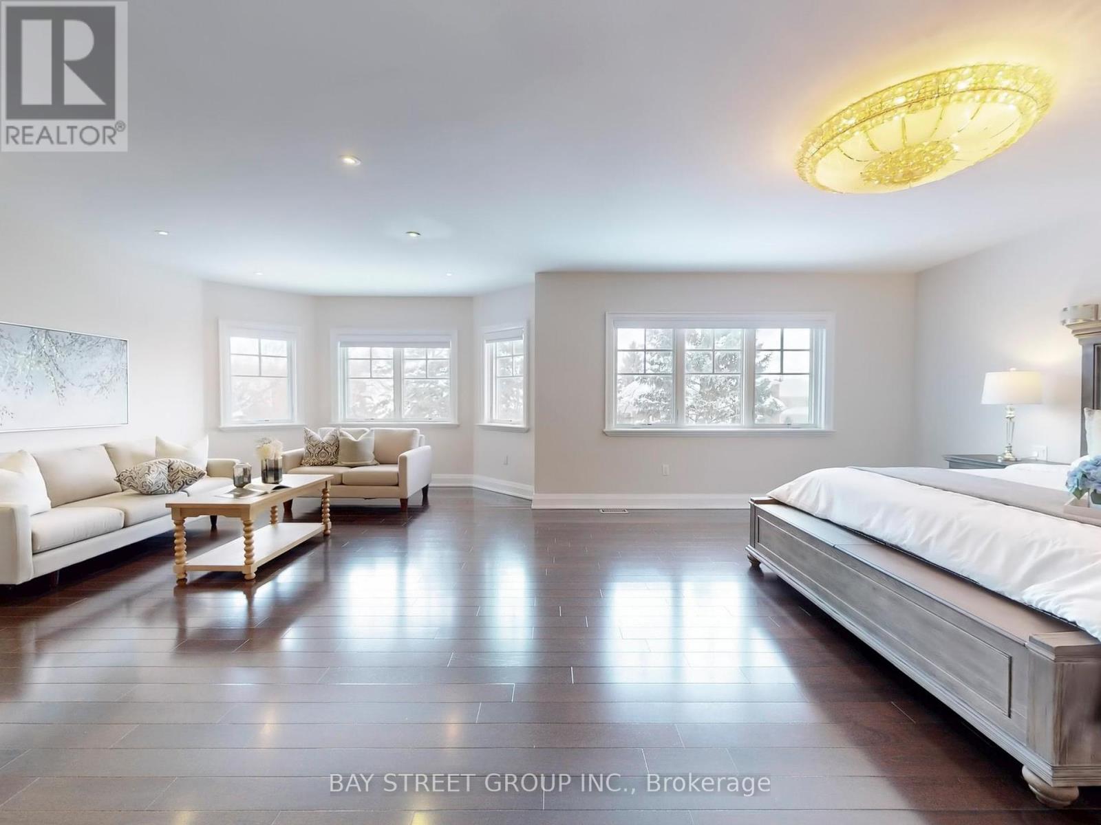 Photo 24 of 25 Brookshill Crescent, Richmond Hill ON
