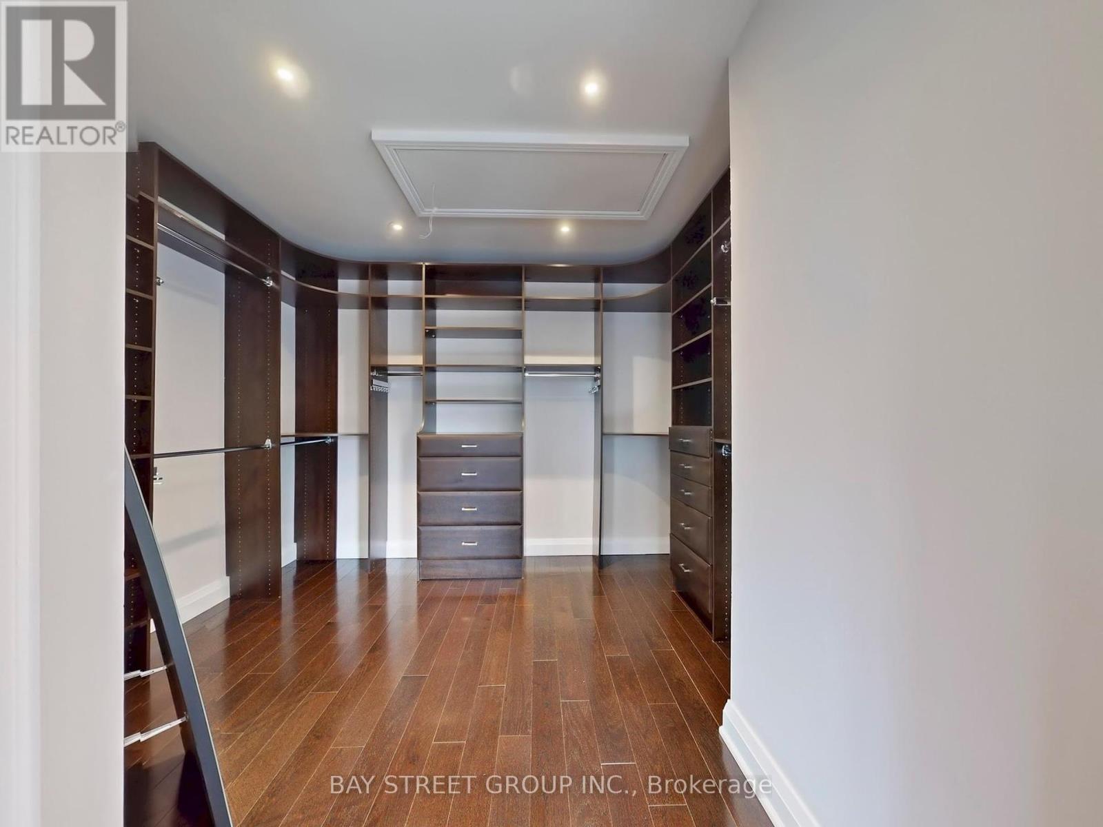 Photo 26 of 25 Brookshill Crescent, Richmond Hill ON