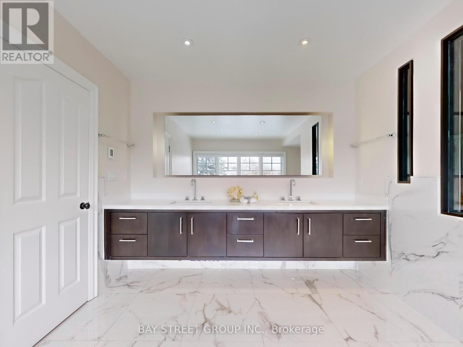 Photo 27 of 25 Brookshill Crescent, Richmond Hill ON