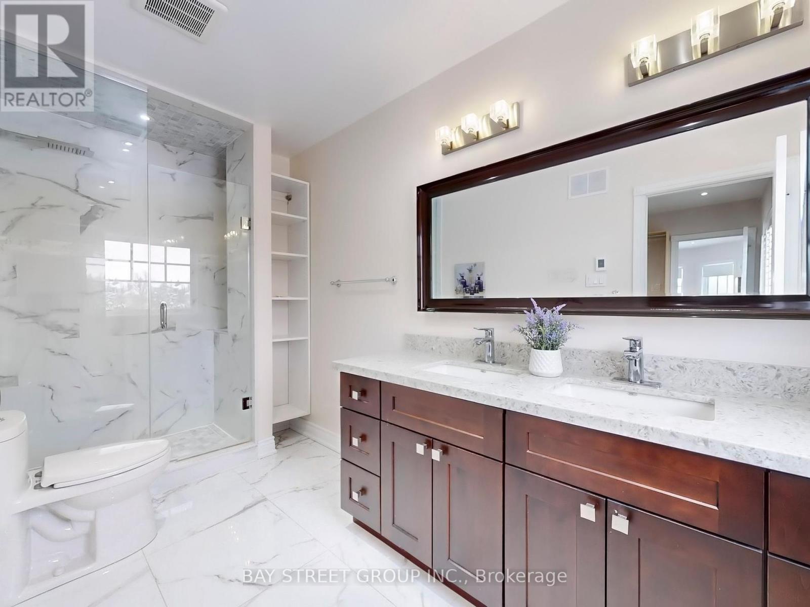 Photo 35 of 25 Brookshill Crescent, Richmond Hill ON