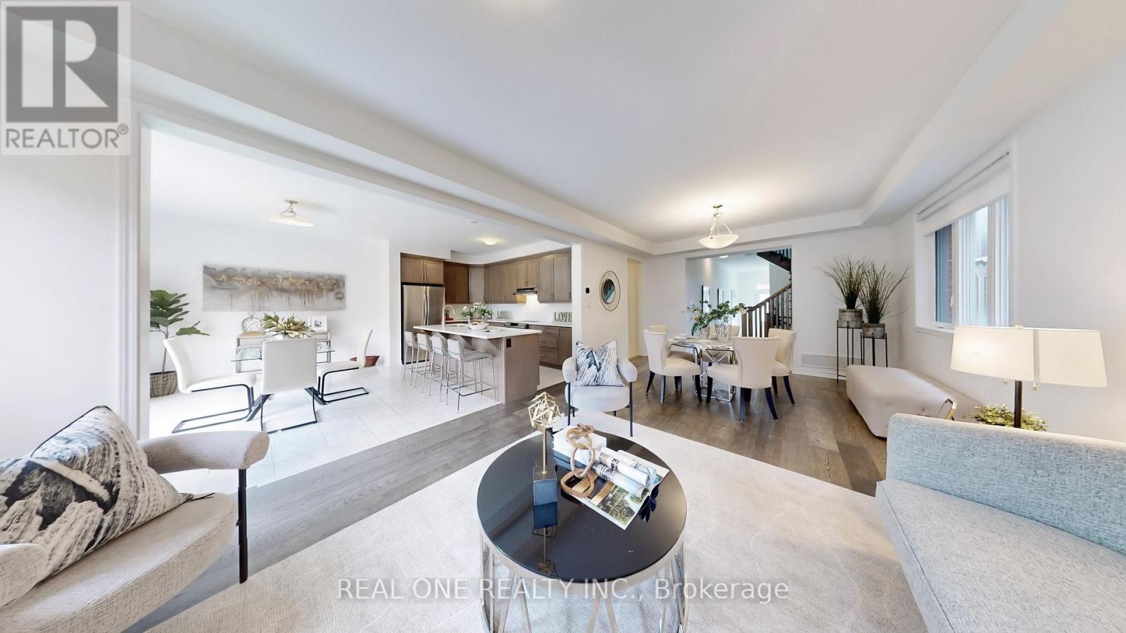 Photo 8 of 561 Kennedy Circle W, Milton ON