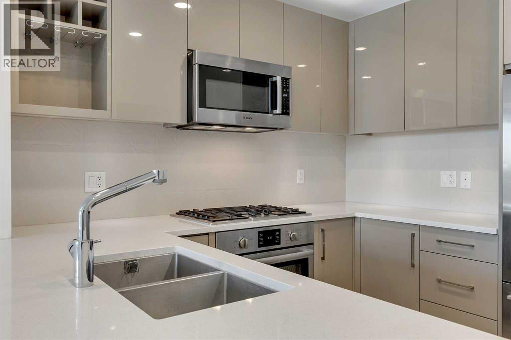 Photo 5 of 609 301 10 Street Nw, Calgary AB